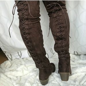 Over the knee boots🍂